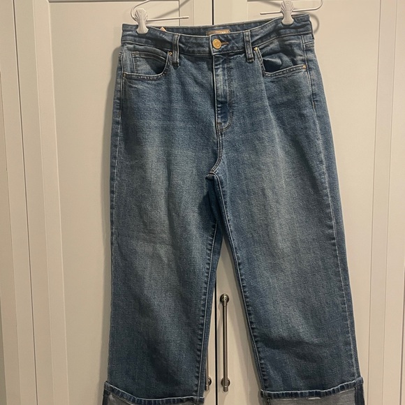 Kut from the Kloth Sienna Wide Cuff Jeans 8P, fits large! Color: Stewardship - Picture 3 of 8